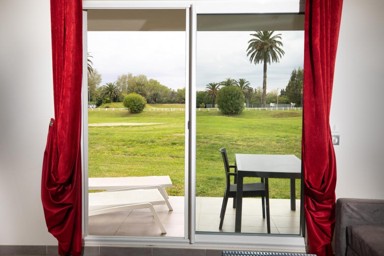 Sowell Residences Les Perles Du Golfe De Saint-Tropez Grimaud Dış mekan fotoğraf
