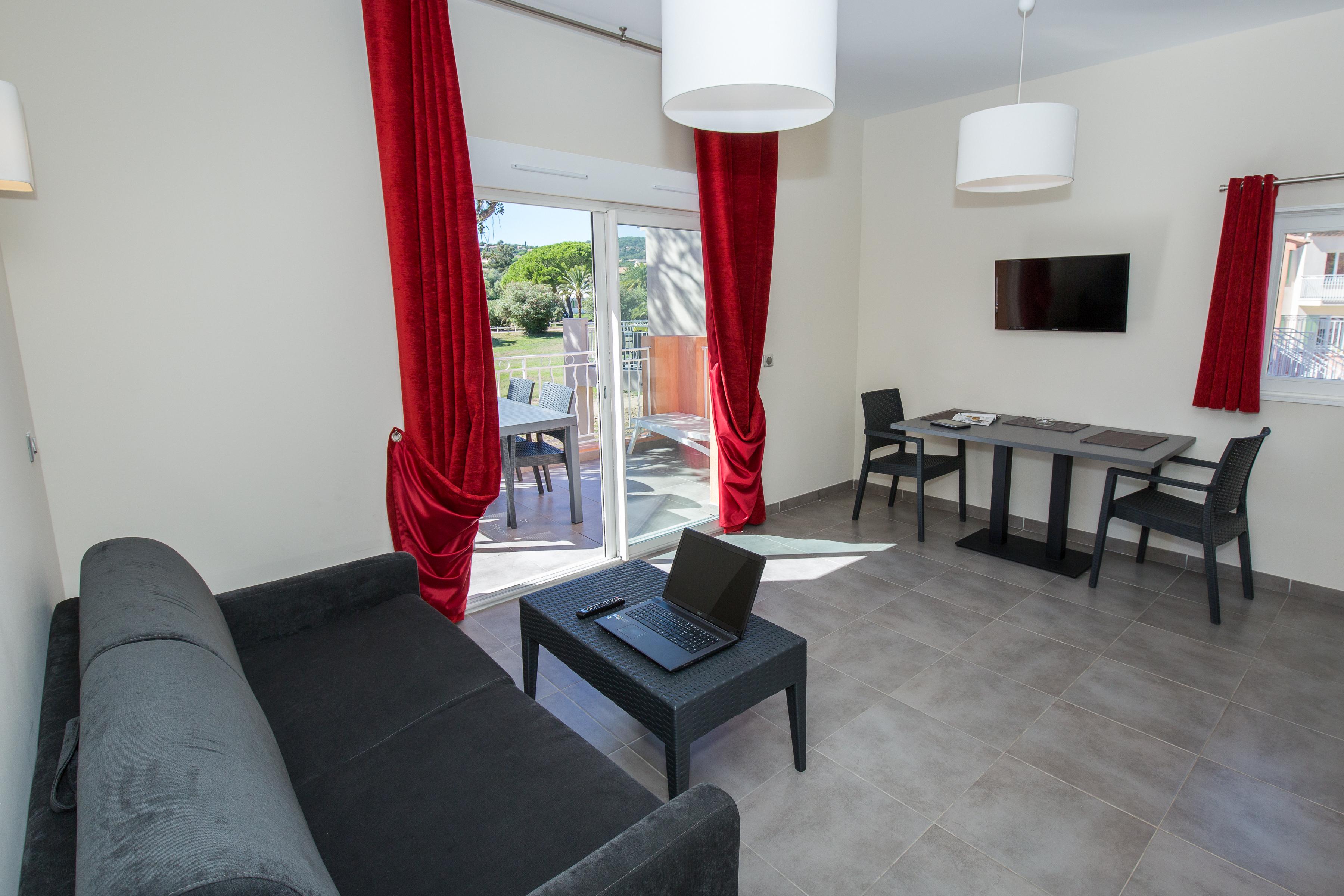 Sowell Residences Les Perles Du Golfe De Saint-Tropez Grimaud Dış mekan fotoğraf